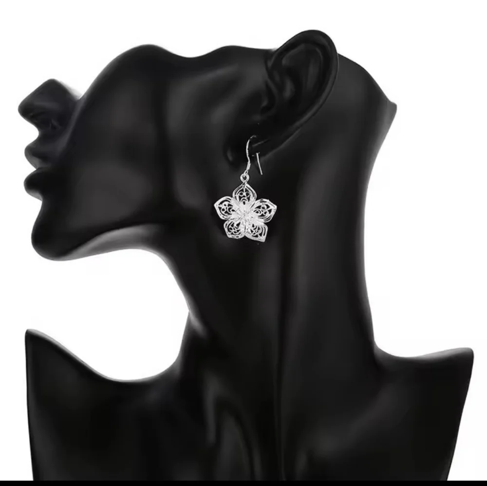 N/A these elegant